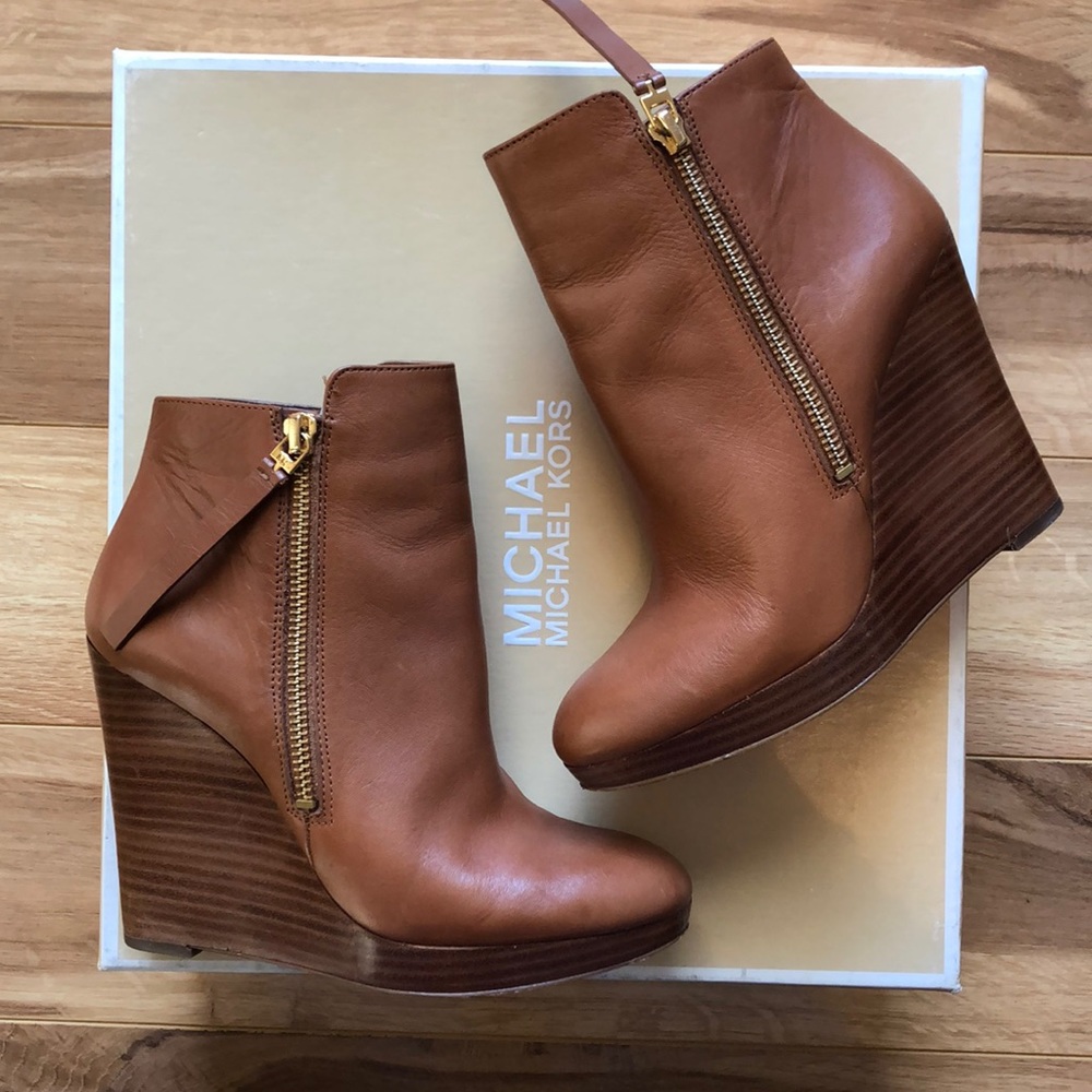 Camel MK leather Wedges